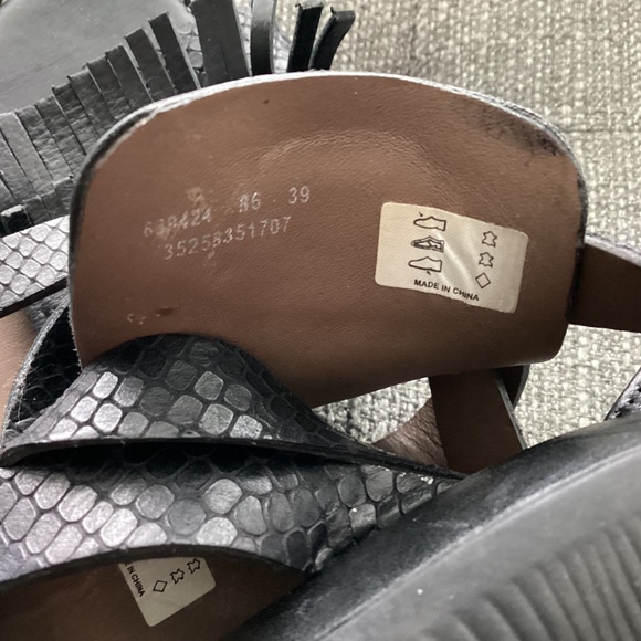 Ecco Black Leather Strap Sandal Women's size US 8.5/EU 39 - Picture 5 of 6